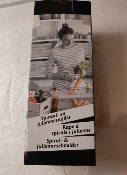 03 Punten.... Julienne snijder -Keukenhulp