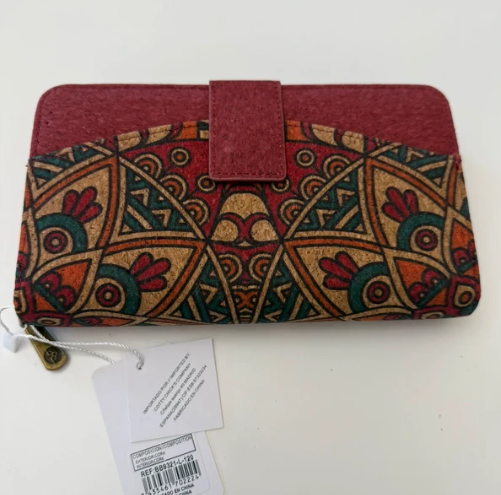 04 Punten.... Luxe en mooie Portemonee met rode kleuren